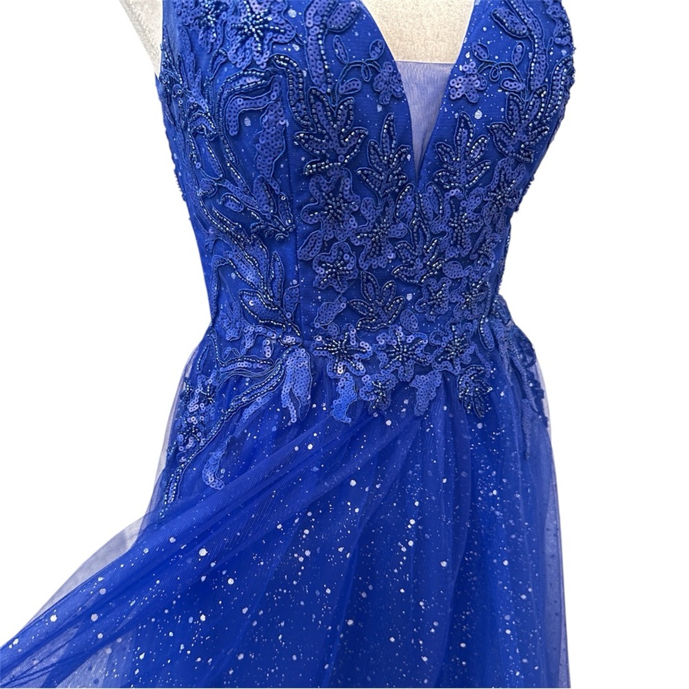 Elegant Blue Prom Dress - Picture 3 of 8